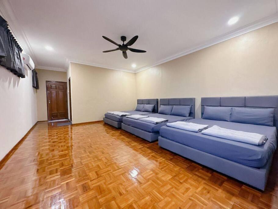 Modern Deluxe Iskandar Holiday home *